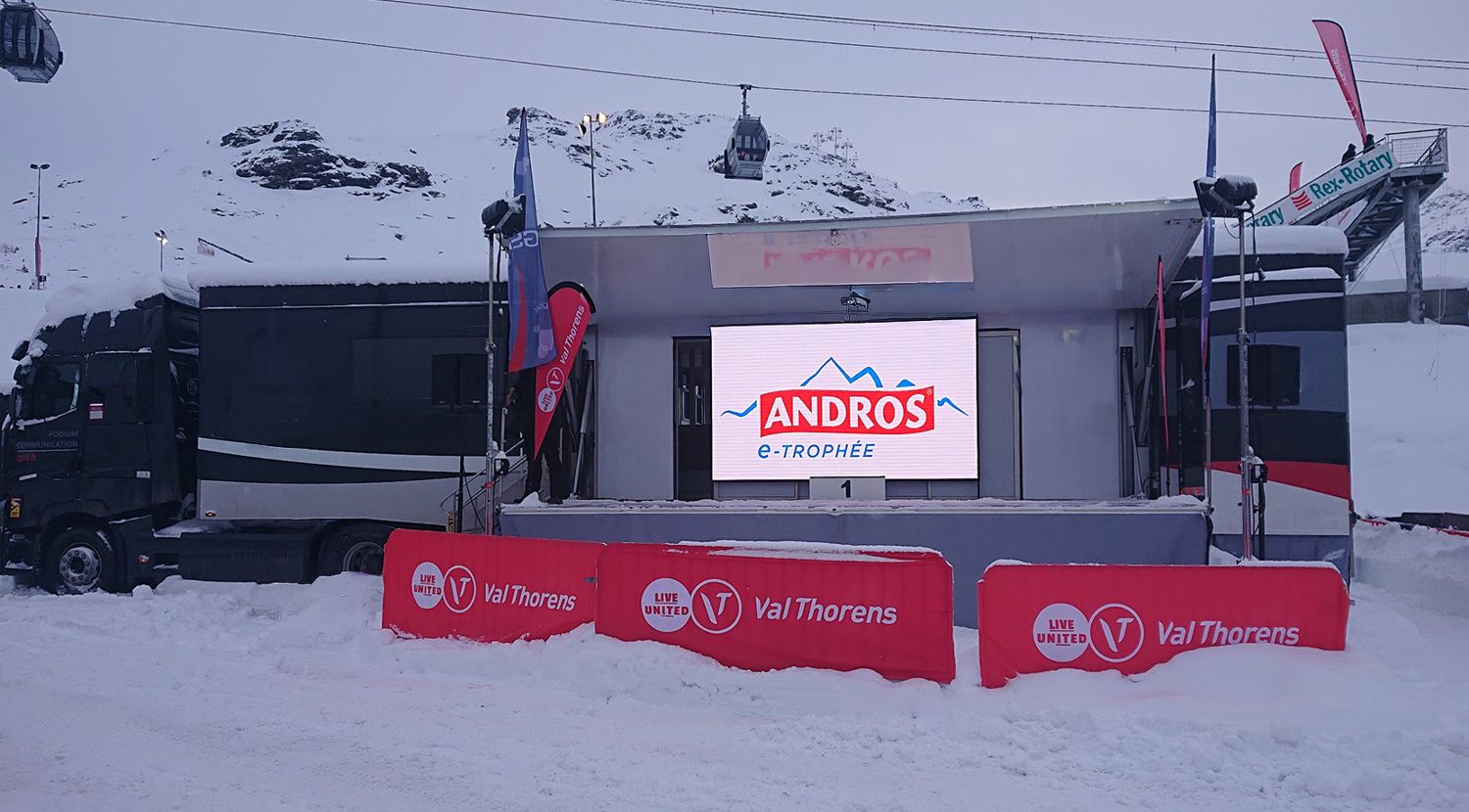 Car-Podium sur le Trophée Andros à Val Thorens sous la neige